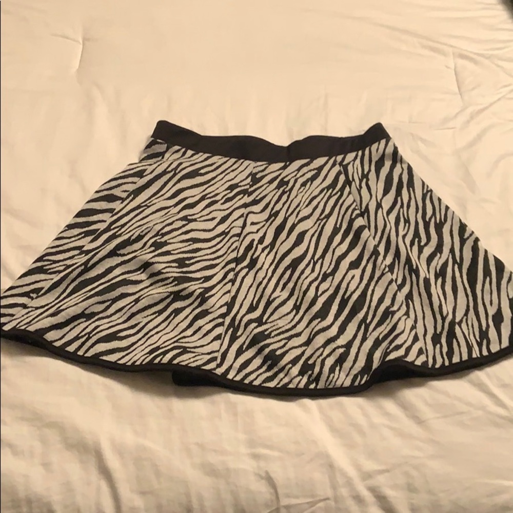 NWT W118 by Walter Baker zebra skater skirt